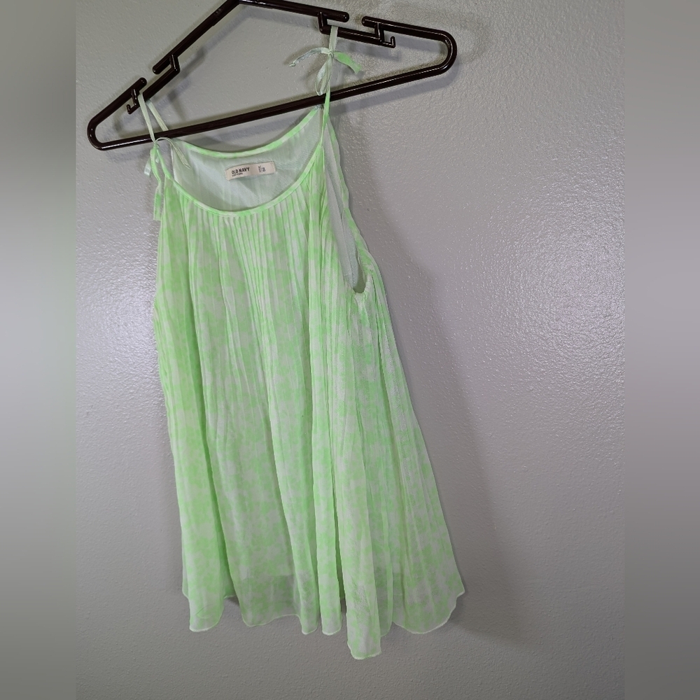 Old Navy lime green and white spaghetti strap top size small - Picture 2 of 6
